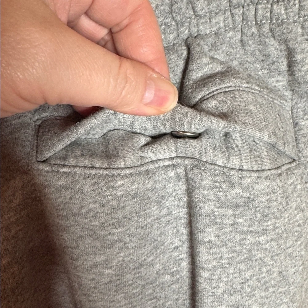 Nike Sportswear Club Fleece Joggers Gray Size Small BV2671-063